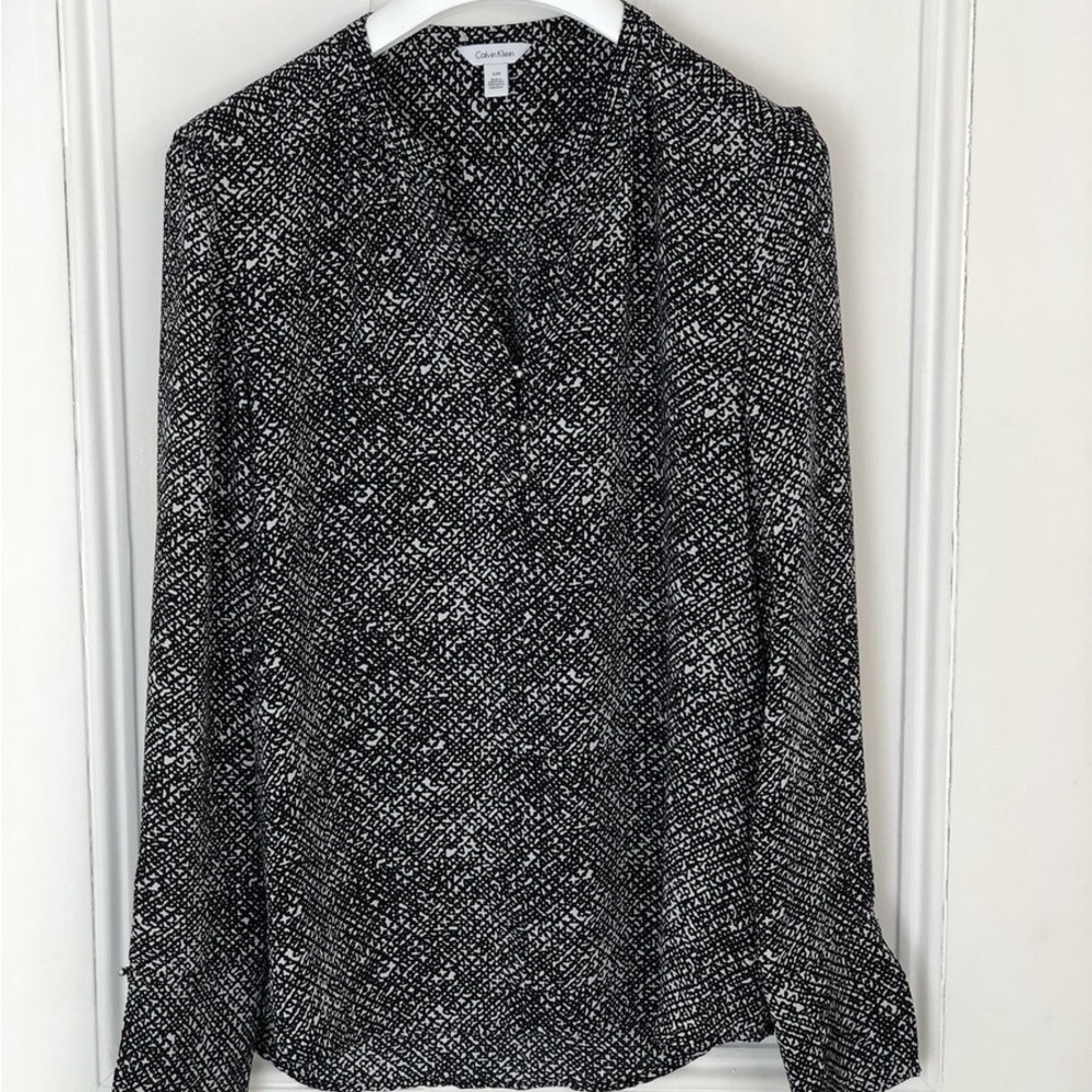 Calvin Klein Black and White Long Sleeve Mandarin Collar Blouse